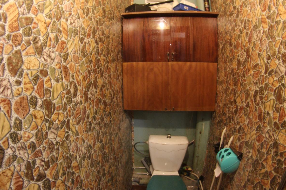 Ремонт туалета на Камбарской, 33