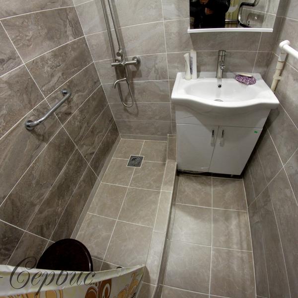 Ремонт ванной комнаты с душем в строительном исполнении